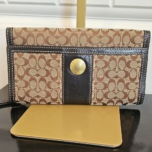 Coach Signature C Tri-Fold Walletv EUC